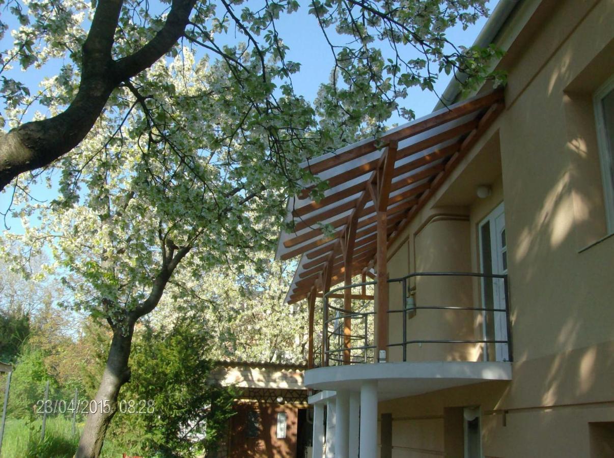 Magnolia Apartman Heviz Exterior photo